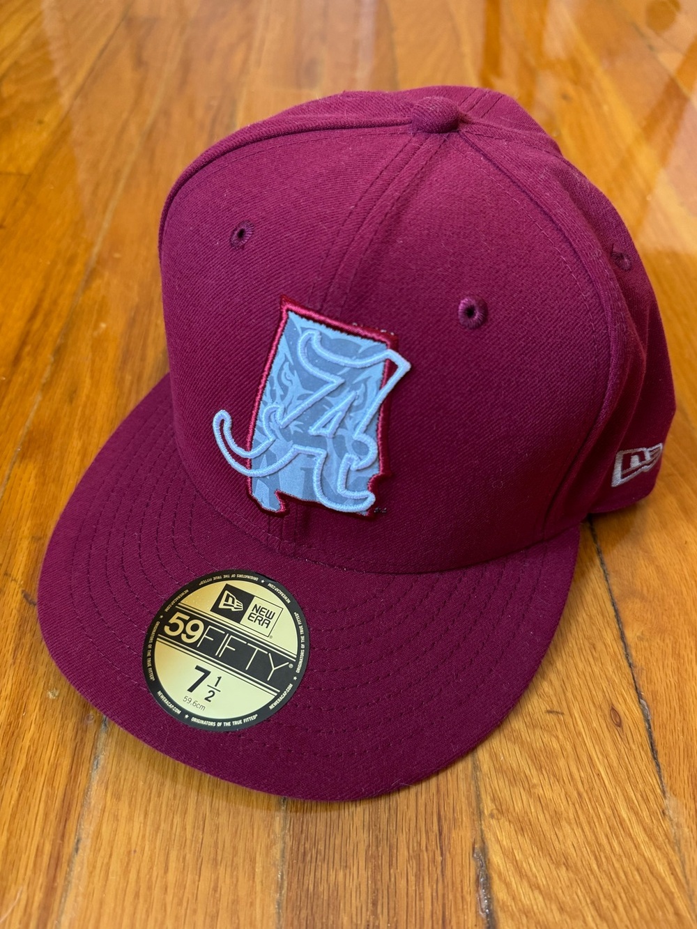 NWT University of Alabama New Era Baseball Cap with Reflective Front Patch